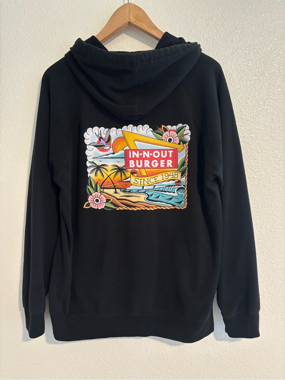 In-N-Out Burger Retro Tattoo Full Zip Hoodie Sweater Size Large California